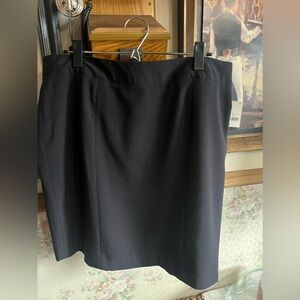 Women’s Covington Black Pencil Skirt Size 14 NWT